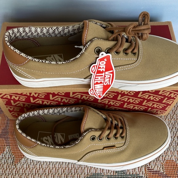 Vans WMNS Era 59
C&L Khaki/Chevron
VN0A38FSKHC
Sneakers - Picture 3 of 16